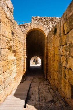 İspanya, Tarragona 'daki Roma amfitiyatrosunun kalıntıları. Yüksek kalite fotoğraf