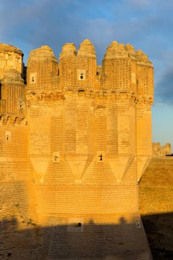 İspanya, Segovia 'daki ortaçağ Coca kalesi. Yüksek kalite fotoğraf