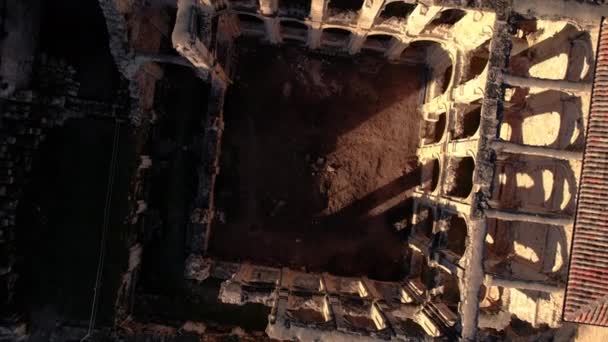 Вид Воздуха Руины Древнего Заброшенного Монастыря Санта Мария Риосеко Бургос — стоковое видео
