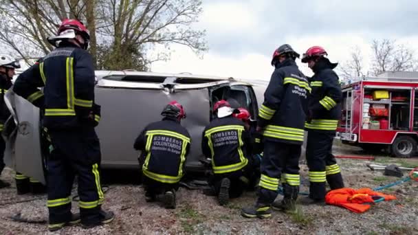 Burgos Ισπανία Απριλίου 2023 Ομάδα Πυροσβεστών Επιχείρηση Διάσωσης Κατά Διάρκεια — Αρχείο Βίντεο