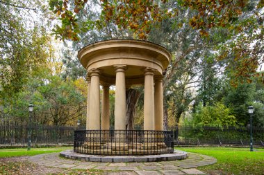 Gernika 'nın eski meşe ağacı Biscayan halkı için geleneksel özgürlükleri simgeliyor. Yüksek kalite fotoğraf