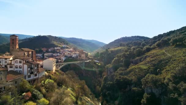 Vista Aérea Pitoresca Aldeia Ortigosa Cameros Rioja Espanha Imagens Alta — Vídeo de Stock