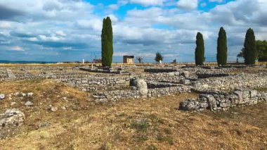 Burgos, Kastilya ve Leon 'daki eski Roma kolonisi Clunia Sulpicia' nın kalıntıları. Yüksek kalite 4k görüntü