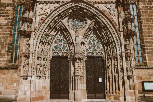 Almanya 'nın Nuremberg kentindeki eski mimari bina. Şehir manzarası