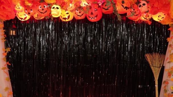 Achtergrond Voor Halloween Feest Spookachtige Decoratie Pompoenen Cempasuchitl Goudsbloem Esdoorn — Stockvideo