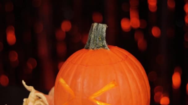 Enge Pompoen Die Guacamole Spuwt Eten Voor Halloween Feest Het — Stockvideo