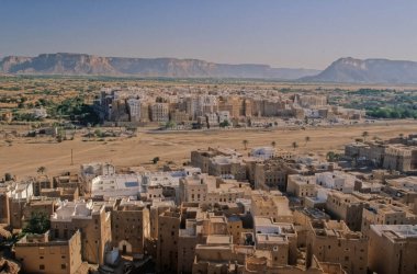 Shibam Hadramawt, Yemen 'de bir şehirdir. Yaklaşık 7.000 nüfusuyla, Hadhramaut ilinin Shibam ilçesine bağlı bir beldedir..