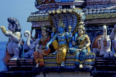 Vishnu Tapınağı, Bhubaneswar Lingaraj tapınağından Bhubaneswar 'daki Kedara-Gouri yoluna kadar uzanan Talabazar yolunun sağ tarafındaki Bindu Sagar' ın doğu seddindeki Lord Vishnu 'ya adanmış bir Hindu tapınağıdır.
