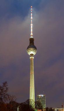 Berlin, Almanya - 13 Aralık, 22 Aralık Saat 17: 00 TV kulesinde.