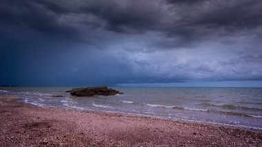 Fırtına Azov Denizi kıyısına yaklaşıyor.