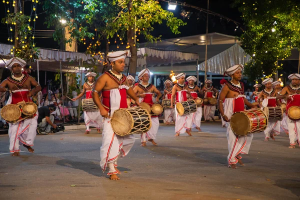 Colombo Sri Lanka Febbraio 2023 Una Grandiosa Processione Festosa Artisti — Foto Stock