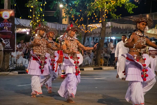 Colombo Sri Lanka Febfuary 2023 Stor Karneval Procession Med Uppklädda — Stockfoto