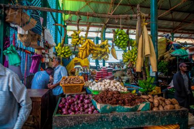 DIani Mombasa Kenya 18 Ekim 2019. Mombasa 'nın en eski gıda pazarı. Meyve, baharat, canlı kümes hayvanları alabileceğiniz yer.