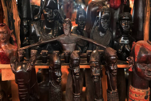 stock image Diani beach,Mombasa, Kenya. 15 oktober 2019. traditional African masks and handmade figurines from the Masai village at the gift shop