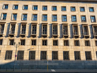 Berlin, Almanya 15 Haziran 2021. Berlin 'in havadan görünüşü şehrin merkezindeki ufuk çizgisi.