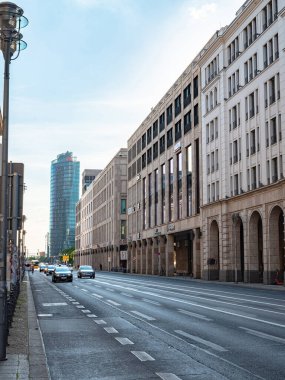 Berlin, Almanya 15 Haziran 2021. Berlin 'in havadan görünüşü şehrin merkezindeki ufuk çizgisi.