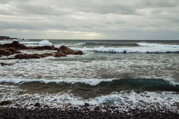 Belle Vue Aérienne Une Vague Écrasant Dans Océan Bleu Lors — Photo