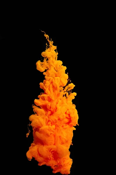 Oranje Acrylverf Inkt Water Geïsoleerd Kort Helder Onderwerp Foto Cosmetica — Stockfoto