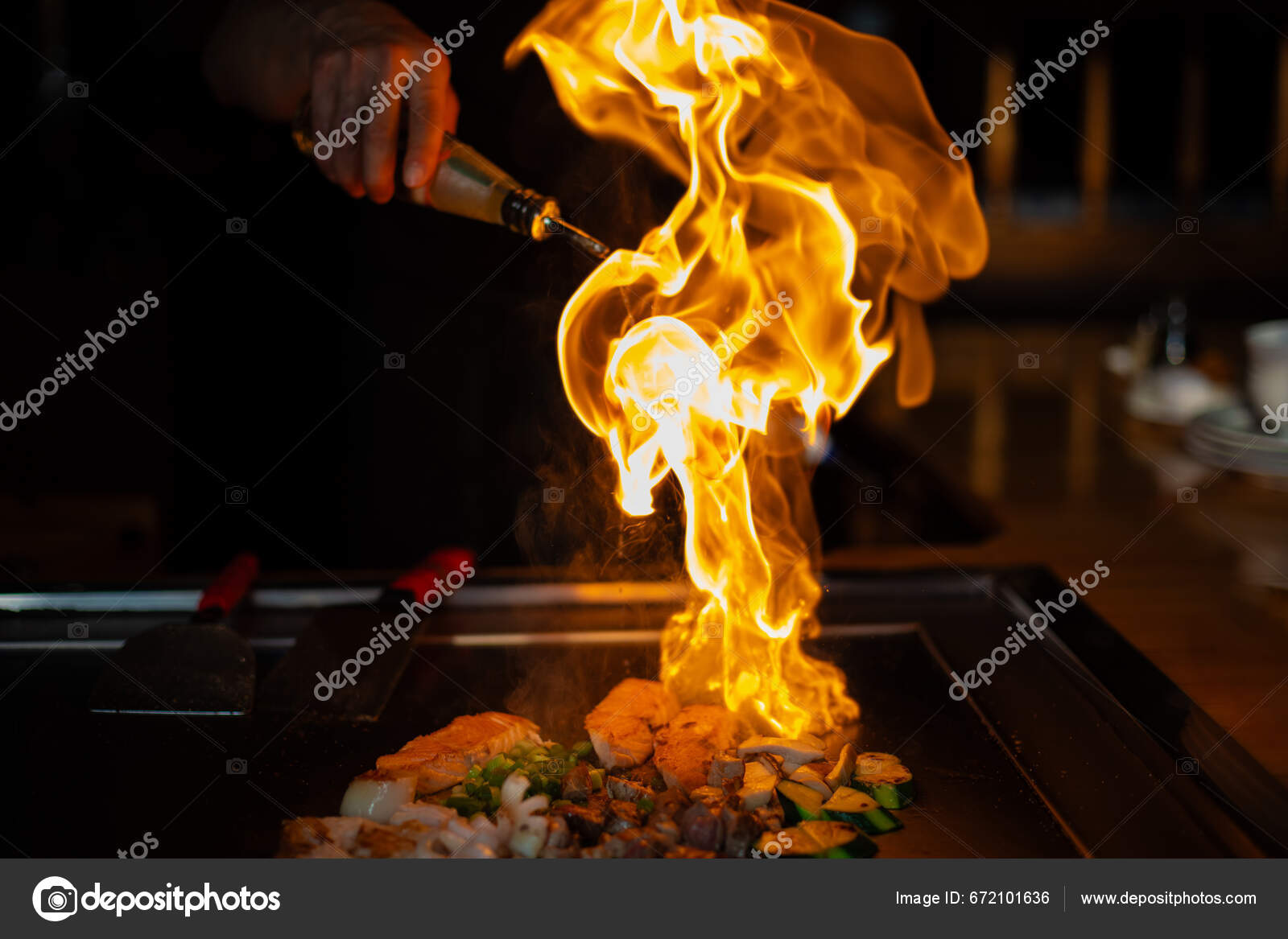 Chef's Hands Spatula Teppanyaki Cooking Vegetables Meat Seafood Hot