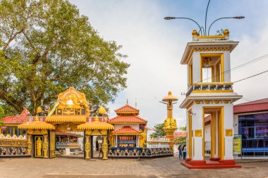 Beruwala,Sri Lanka. 02 Şubat 2023. Kande Viharaya Tapınağı, Beruwala, Sri Lanka 'daki devasa Buda Heykeli. avlu.