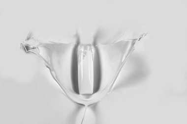 Beyaz arka planda çeşitli süt lekelerinin toplanması. Kozmetik süt, beyaz boya sıçrama, parfüm, damla ve hit konsept.