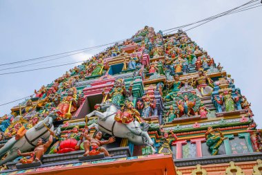 Kuala Lumpur, Malezya. 07.08.2024 Kuala lumpur 'daki geleneksel küçük Budist tapınağı.