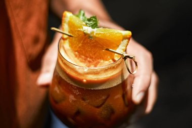 Espresso tonik, gazozlu yaz içeceği.