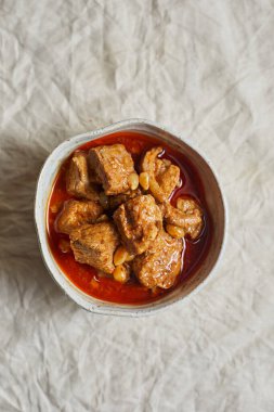 Kuzey Tayland Domuzu Körisi, Seçici odak