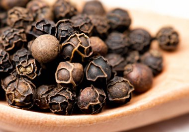 Kaşıkta karabiber, food concepps.