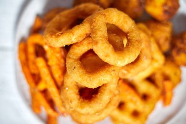 Fast food ürünleri kızarmış, seçici odaklanma