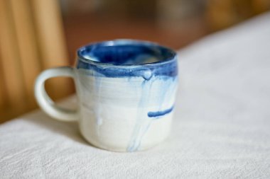 Tekstil seramik bardak, stüdyo ışığı.