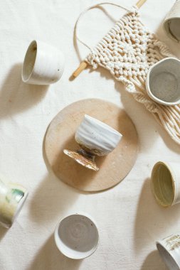 Tekstil seramik bardak, stüdyo ışığı.