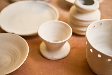 Çamur çömlek seramik ürünleri, çömlek yapma süreci..