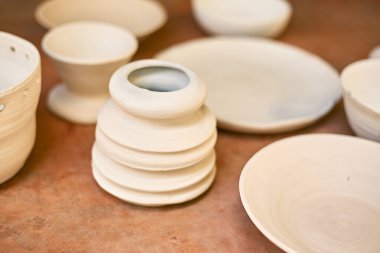 Çamur çömlek seramik ürünleri, çömlek yapma süreci..