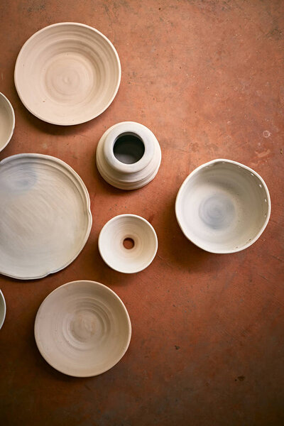 Clay pottery ceramic Products,The process of creating pottery.