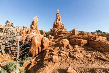 Lunaparkta heyecan verici lunapark gezisi..