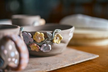 Çamur çömlek seramik ürünleri, çömlek yapma süreci..