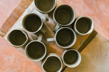 Çamur çömlek seramik ürünleri, çömlek yapma süreci..