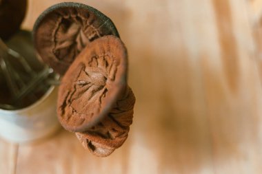 Çay poşetini kapat, Tayland usulü.