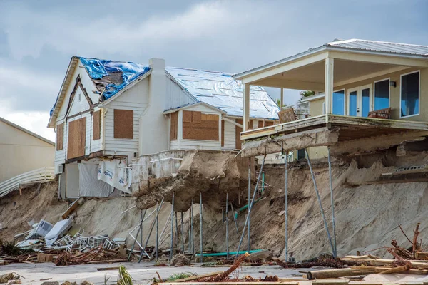 Kasım 2022 Florida Wilbur Sea Ian Nicole Kasırgaları Sonucunda Plaj Telifsiz Stok Fotoğraflar