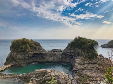 Güney Kore 'deki ada ve kayalardan manzara