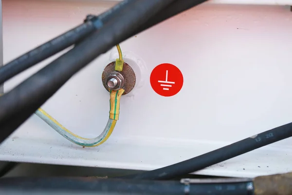 Conector Cableado Tierra Máquina Sistema Eléctrico Para Proteger Cortocircuito Protección — Foto de Stock