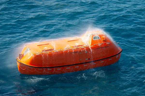 Bote Salvavidas Balsa Salvavidas Transportados Para Evacuación Emergencia Caso Desastre —  Fotos de Stock