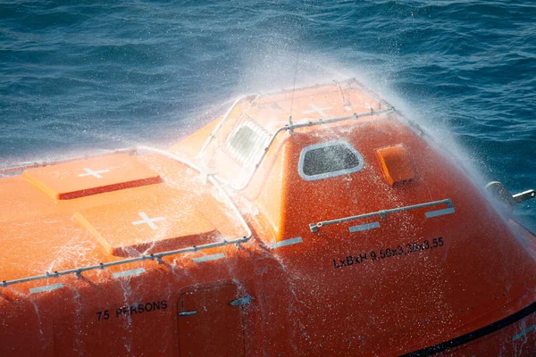 Bote Salvavidas Balsa Salvavidas Transportados Para Evacuación Emergencia Caso Desastre —  Fotos de Stock