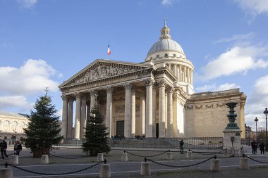 PARIS, FRANCE - 01.06.2024: Pantheon, Fransız neoklasisizminin Paris 'in 5. bölgesinin Latin Mahallesi' ndeki bir örneği olan mimari ve tarihi anıttır.