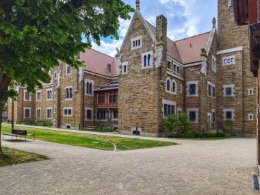 NANTES, FRANCE - 20 Nisan 2025: Dobre Müzesi (Fransızca: Muse Dobre) hayırsever Thomas Dobre tarafından kurulan Nantes tarihinin en önemli müzelerinden biridir.