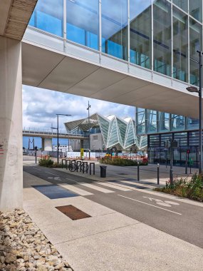 PARIS, FRANCE - 25 Temmuz 2025: Paris metrosunun 18. hattının inşaatı. Büyük Paris Ekspresi 'ne adapte edilmiş bir otomatik metro hattı olacak. Başlangıçta Massy-Palais istasyonu üzerinden Orly Havaalanını Versay 'a bağla