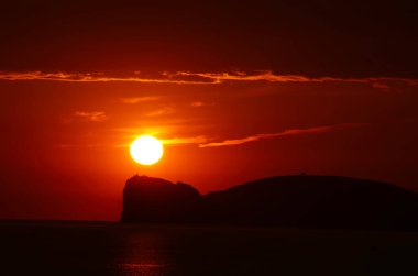 Gün batımı Capo Caccia, Alghero, Sardunya, İtalya