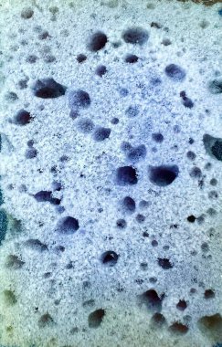 Eşsiz, dondurucu, soğuk, soğuk, mavi bir sünger.