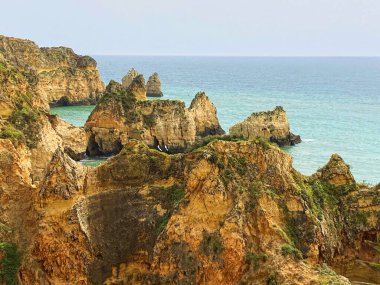 Kayalıkların manzarası, Praia da Rocha, Portimao, Algarve, Portekiz, Avrupa.